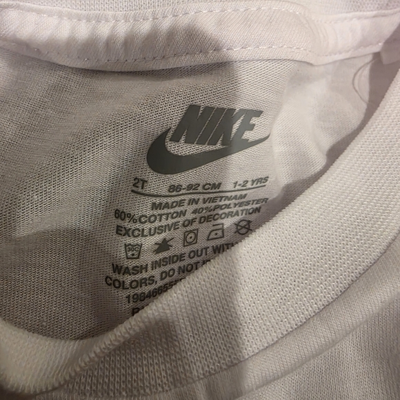 Nike 3-Piece Essential Track Suit Set Size 2T Gray, White NWT! - Picture 7 of 16